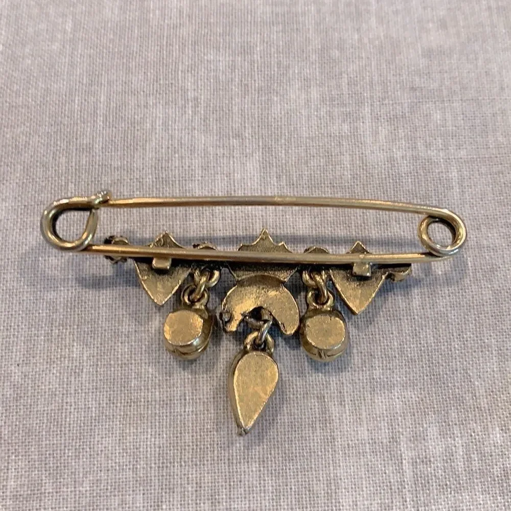 Vintage, unique brooch pin for vegetarians
